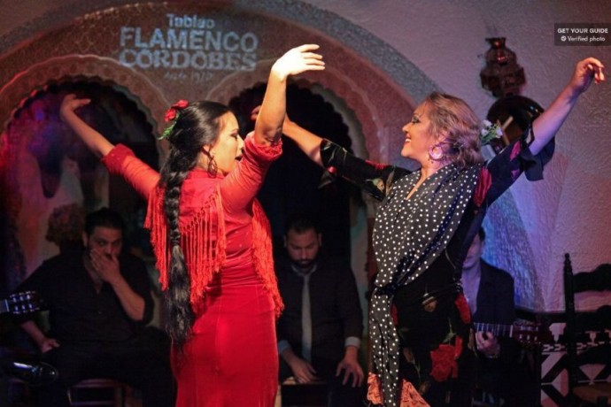 Barcelona: flamenco en un tablao con cena opcional